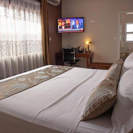 Frederick'S Lodge Kumasi Extérieur photo